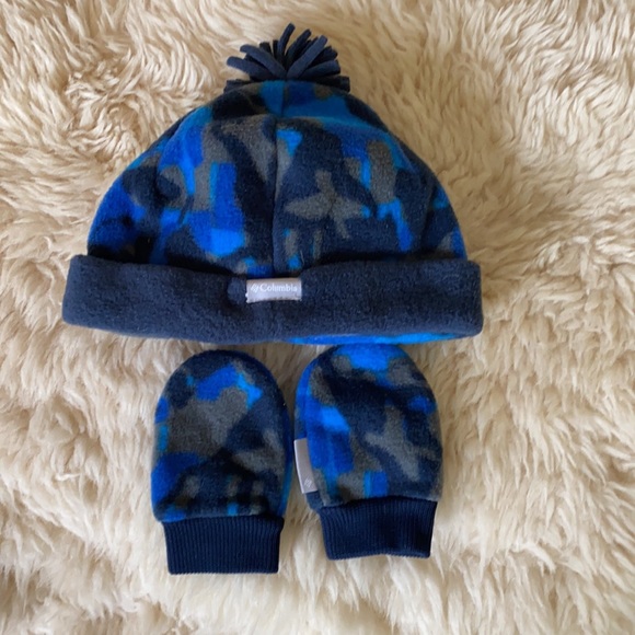 Columbia fleece hat and mittens - infant - Picture 2 of 3